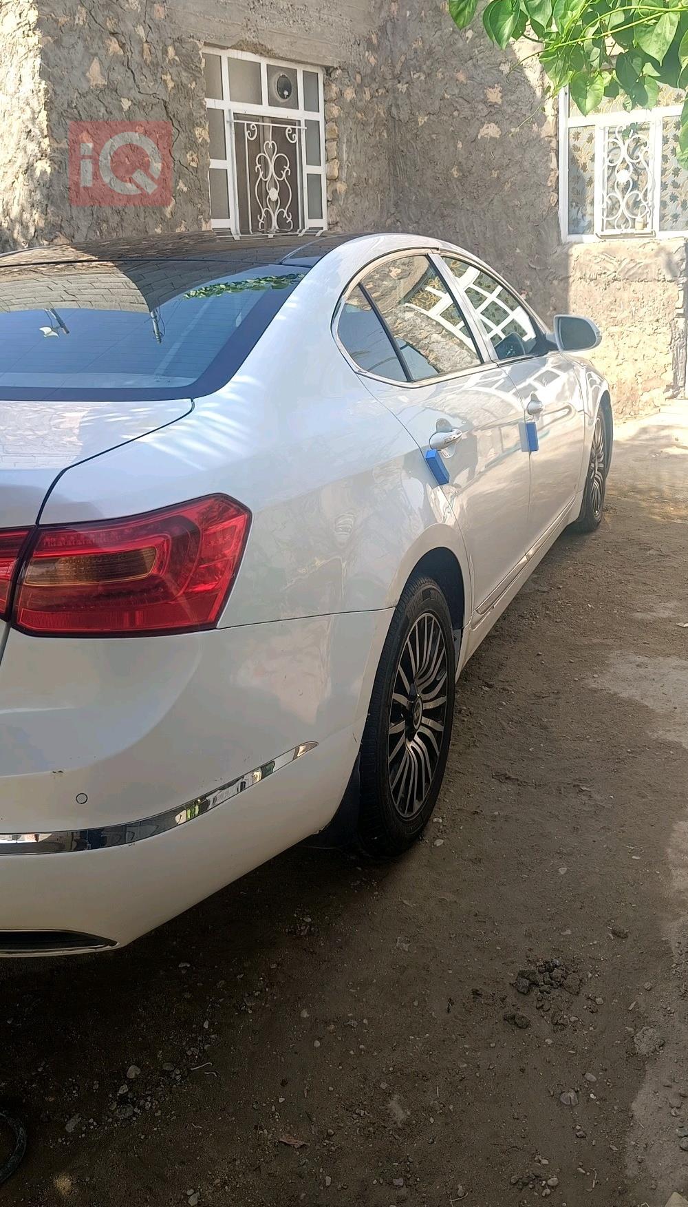 كيا كادينزا